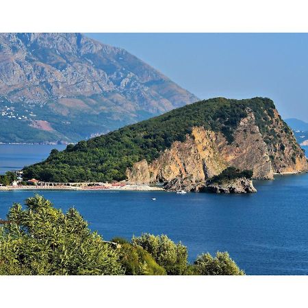 Montelux Apartments Budva Exterior photo