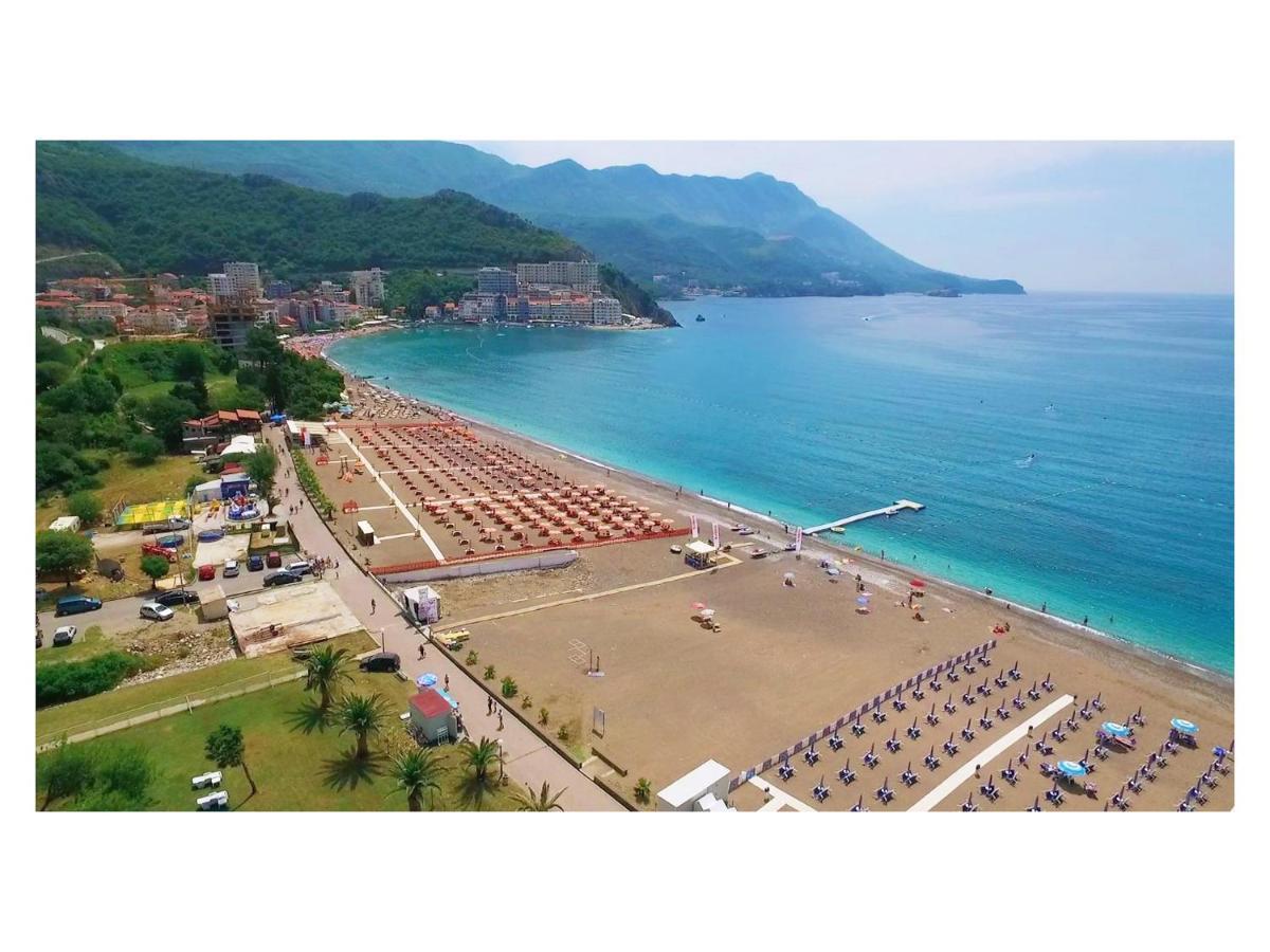 Montelux Apartments Budva Exterior photo