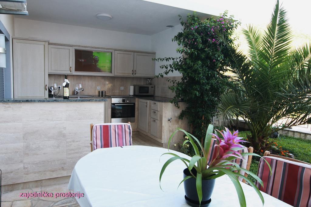 Montelux Apartments Budva Room photo