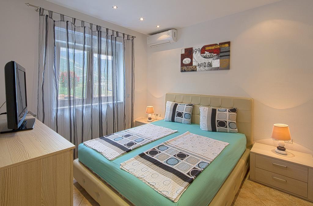 Montelux Apartments Budva Room photo