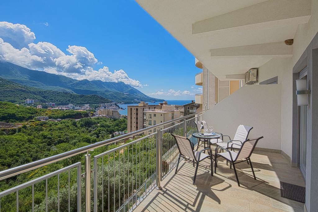 Montelux Apartments Budva Room photo