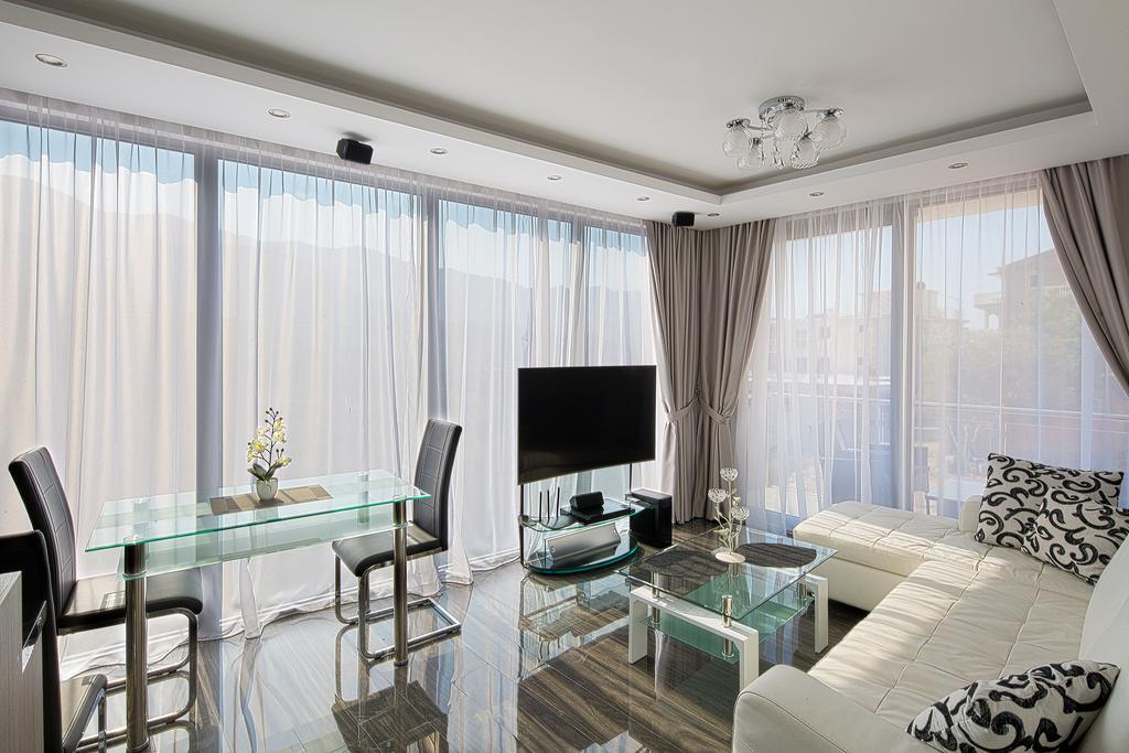 Montelux Apartments Budva Exterior photo