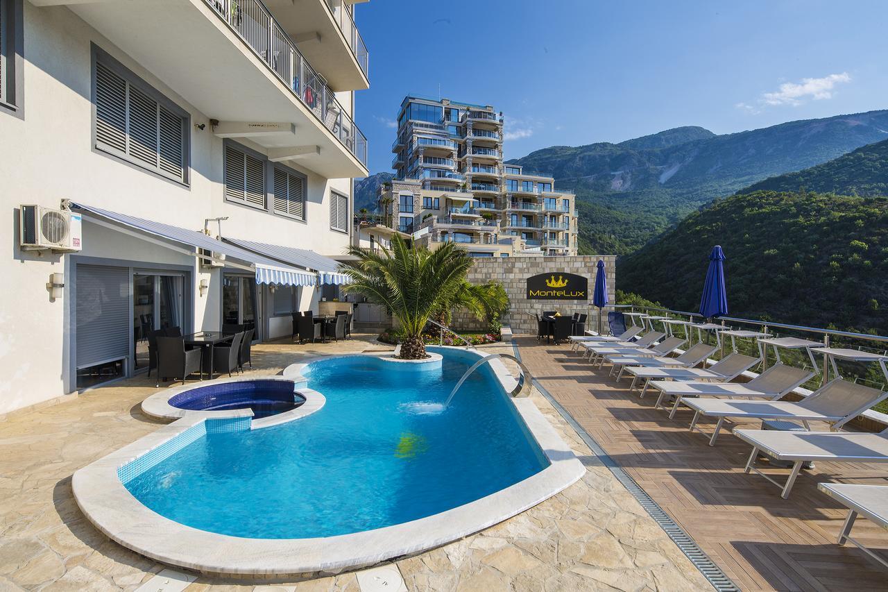 Montelux Apartments Budva Exterior photo